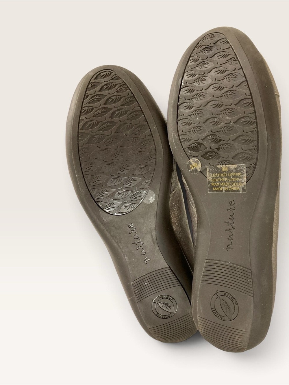 Nurture Gray Leather Classic Gray Women's Slip-On Flats Size 8M - Picture 5 of 8